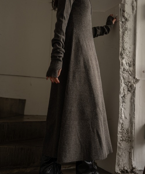 mideal（マイディール）の「lady knit onepiece / レディーニットワンピース（ワンピース・レディース・チャコールグレー/ベージュ・FREE）」の7枚目の写真