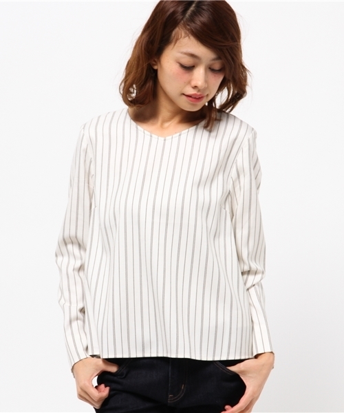 ROPE' PICNIC（ロペピクニック）の「ツイルストライププルオーバー（シャツ/ブラウス・レディース・キャメル/ネイビー/オフホワイト・38）」の11枚目の写真