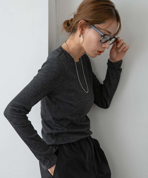 URBAN RESEARCH Sonny Label（アーバンリサーチサニーレーベル）の「スラブベーシックロングTシャツ（Tシャツ/カットソー・レディース・オフホワイト/チャコールグレー/レッド/ブラウン・FREE）」の3枚目の写真