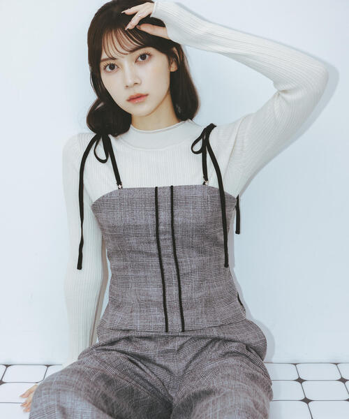 JILL by JILL STUART(ジルバイジルスチュアート)の「◇チェーン釦フィンガーホールハイネックニット(ニット/セーター・レディース・ブラック/ピンク/ホワイト系その他・FREE)」の17枚目の写真