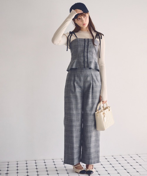 JILL by JILL STUART(ジルバイジルスチュアート)の「◇チェーン釦フィンガーホールハイネックニット(ニット/セーター・レディース・ブラック/ピンク/ホワイト系その他・FREE)」の6枚目の写真