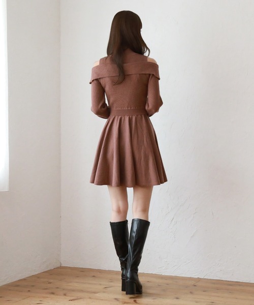 Cheek（チーク）の「オフショルＢＩＧリボンニットミニワンピース（ワンピース・レディース・アイボリー/チャコールグレー/モカ・MEDIUM）」の12枚目の写真