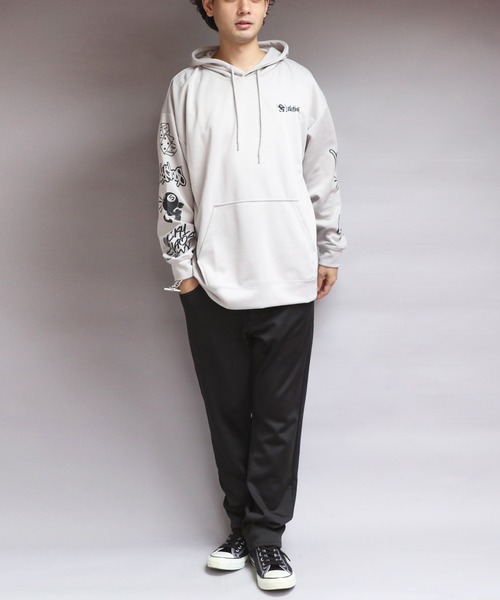 8(eight)(エイト)の「イラストロゴプルパーカー(パーカー・メンズ・ネイビー/ブラック/グレー系その他・MEDIUM/X-LARGE/LARGE)」の16枚目の写真