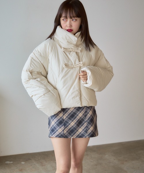 AO2（アオズ）の「Quilted padded jacket / キルティング中綿ジャケット（ダウンジャケット/コート・レディース・ブラック/ホワイト・FREE）」の3枚目の写真