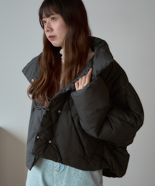 AO2（アオズ）の「Quilted padded jacket / キルティング中綿ジャケット（ダウンジャケット/コート・レディース・ブラック/ホワイト・FREE）」の6枚目の写真