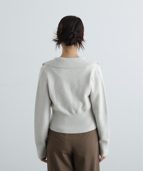 N.(N. Natural Beauty Basic)(エヌエヌナチュラルビューティーベーシック)の「◆フロントリボン襟付きニット(ニット/セーター・レディース・レッド/チャコールグレー/グレー・MEDIUM)」の18枚目の写真