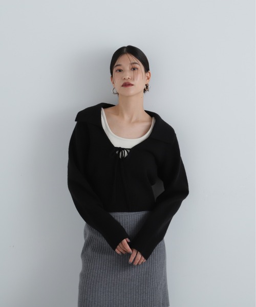 N.(N. Natural Beauty Basic)(エヌエヌナチュラルビューティーベーシック)の「◆フロントリボン襟付きニット(ニット/セーター・レディース・レッド/チャコールグレー/グレー・MEDIUM)」の4枚目の写真