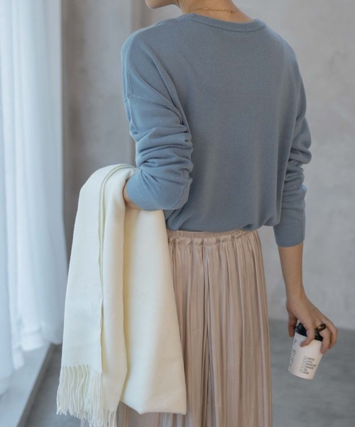 NAVY(ネイビー)の「nAvy 洗えるニット カシミヤタッチクルーネック(ニット/セーター・レディース・イエロー/ブルー系その他/ブラック・M/L)」の16枚目の写真