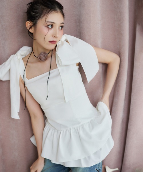 one after another NICE CLAUP（ワンアフターアナザーナイスクラップ）の「バレエコア肩リボンチュニック（シャツ/ブラウス・レディース・ブラウン/杢グレー/オフホワイト・FREE）」の2枚目の写真