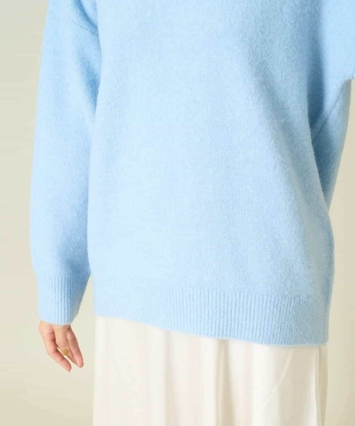 a.v.v(アーヴェヴェ)の「【新色登場/洗える】ゆるふわVネックニット(ニット/セーター・レディース・ダークインディゴブルー/ベージュ/グレー/ブラック/ライラック・34/38/36/42/40)」の17枚目の写真