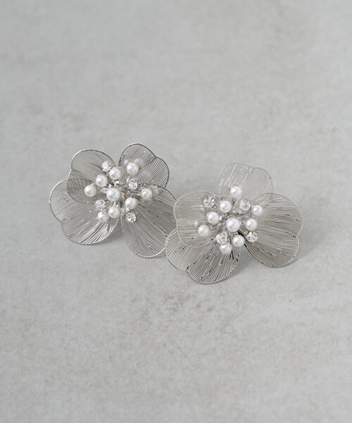 【セール】フラワーモチーフピアス(ハナミズキ)（ピアス（両耳用））｜BEARDSLEY（ビアズリー）