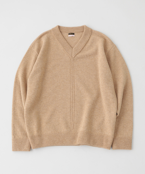 EDIFICE(エディフィス)の「Letiquette × ETS.MATERIAUX FRENCH ARMY V-KNIT(ニット/セーター・メンズ・ブラック/レッド/キャメル・1/2/3)」の2枚目の写真
