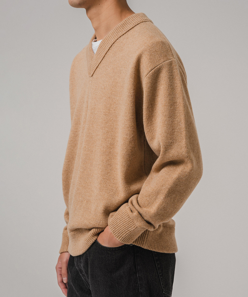 EDIFICE(エディフィス)の「Letiquette × ETS.MATERIAUX FRENCH ARMY V-KNIT(ニット/セーター・メンズ・ブラック/レッド/キャメル・1/2/3)」の18枚目の写真