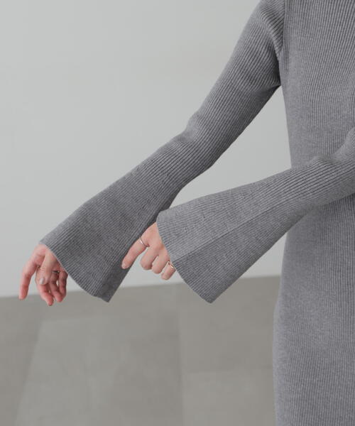 FREE'S MART（フリーズマート）の「◆ボトルネックリブニットミニワンピース（ワンピース・レディース・ホワイト系その他/グレー/ブラック・FREE）」の4枚目の写真