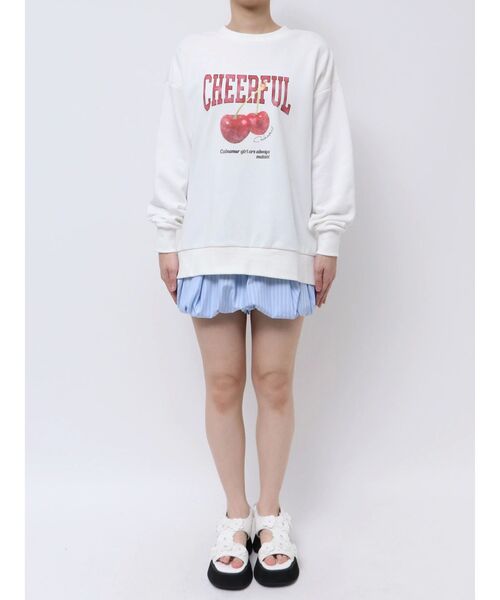 CALNAMUR（カルナムール）の「CRASH CHERRY PRINT BIG SWEAT/クラッシュチェリープリントビッグスウェット（スウェット・レディース・ホワイト/レッド/チャコールグレー・FREE）」の22枚目の写真