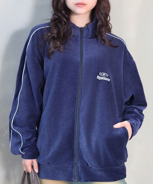 SPINNS（スピンズ）の「ワンポイントベロアジップパーカー/パイピングデザイン（ジャージ・メンズ・ブラウン/ワイン/ネイビー/ベージュ・ONESIZE）」の4枚目の写真