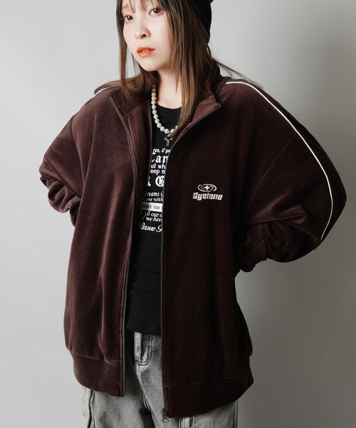 SPINNS（スピンズ）の「ワンポイントベロアジップパーカー/パイピングデザイン（ジャージ・メンズ・ブラウン/ワイン/ネイビー/ベージュ・ONESIZE）」の17枚目の写真