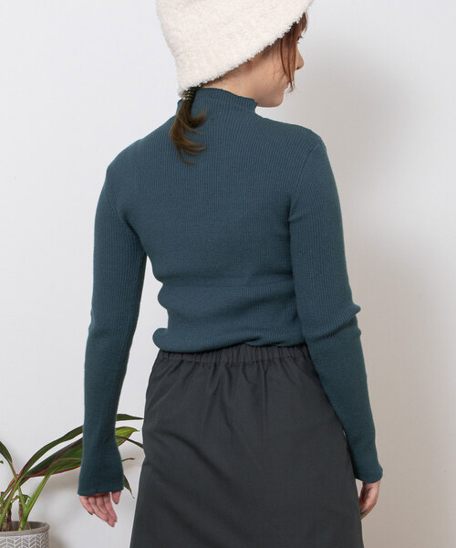 POU DOU DOU（プードゥドゥ）の「シアバターハイネックリブニット（ニット/セーター・レディース・ブラック/ブルー/レッド/オートミール・M）」の18枚目の写真