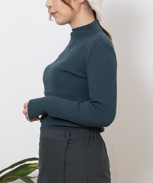 POU DOU DOU（プードゥドゥ）の「シアバターハイネックリブニット（ニット/セーター・レディース・ブラック/ブルー/レッド/オートミール・M）」の19枚目の写真