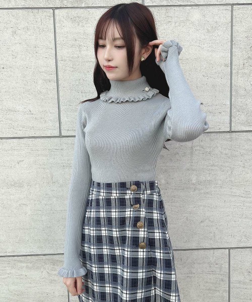 F i.n.t（フィント）の「ローズモチーフ付きタートルニットプルオーバー/F&A/fint（ニット/セーター・レディース・ピンクベージュ/ブラック/オフホワイト/ライトグレー・FREE）」の19枚目の写真