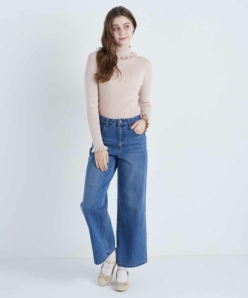 F i.n.t（フィント）の「ローズモチーフ付きタートルニットプルオーバー/F&A/fint（ニット/セーター・レディース・ピンクベージュ/ブラック/オフホワイト/ライトグレー・FREE）」の5枚目の写真