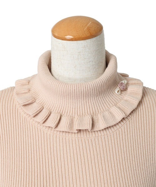 【セール】ローズモチーフ付きタートルニットプルオーバー/F&A/fint（ニット/セーター）｜F i.n.t（フィント）