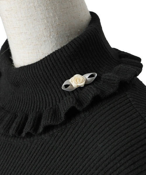 【セール】ローズモチーフ付きタートルニットプルオーバー/F&A/fint（ニット/セーター）｜F i.n.t（フィント）