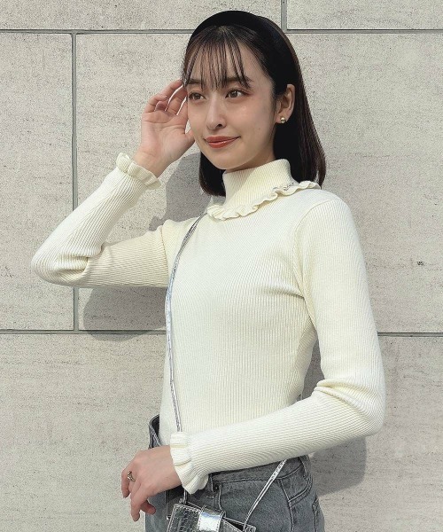 【セール】ローズモチーフ付きタートルニットプルオーバー/F&A/fint（ニット/セーター）｜F i.n.t（フィント）