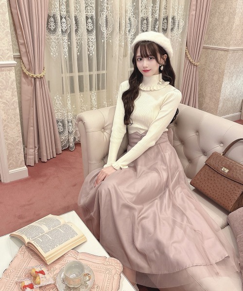 【セール】ローズモチーフ付きタートルニットプルオーバー/F&A/fint（ニット/セーター）｜F i.n.t（フィント）