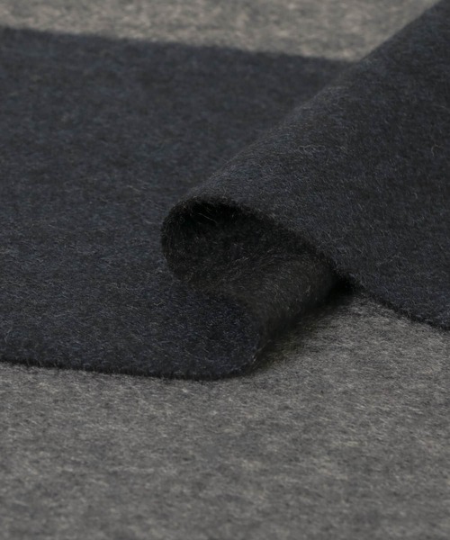 URBAN RESEARCH（アーバンリサーチ）の「チェックグラデーションカシミヤマフラー（マフラー・メンズ・ブラック系その他/グリーン系その他/レッド系その他/ブルー系その他・FREE）」の14枚目の写真