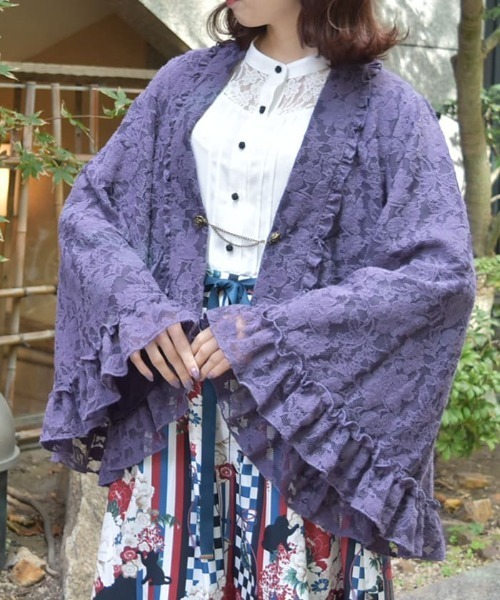 axes femme（アクシーズファム）の「起毛レース姫袖風ボレロ