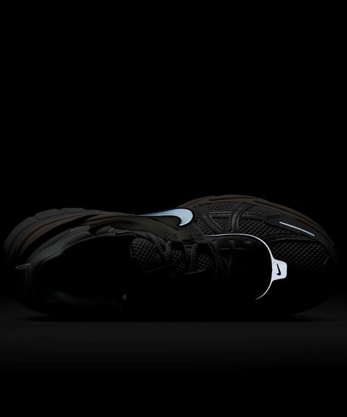 ナイキ V2K ラン ウィメンズシューズ NIKE スニーカー NIKE公式】ナイキ V2K ラン ウィメンズシューズ.オンラインストア