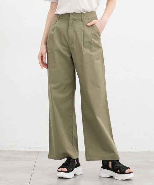 Honeys(ハニーズ)の「チノワイドストレート(股下68cm)(チノパンツ・レディース・ブラック/ベージュ/キャメル/カーキ・L/LL/M/S)」の9枚目の写真