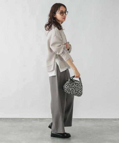 GLOBAL WORK（グローバルワーク）の「ライトクッション裾ZIPパーカー/147629（パーカー・レディース・グレイッシュベージュ/ブラック/ライトイエロー/杢グレー・MEDIUM/REGULAR/LARGE）」の14枚目の写真