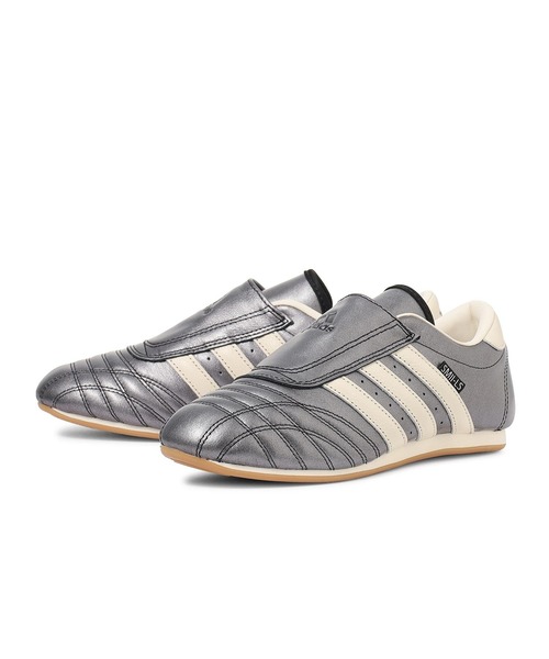 adidas(アディダス)の「TAEKWONDO W JS4465(スリッポン・レディース・ブラック・23.0cm/23.5cm/24.0cm/24.5cm/25.0cm/25.5cm/22.5cm/26.0cm)」の3枚目の写真