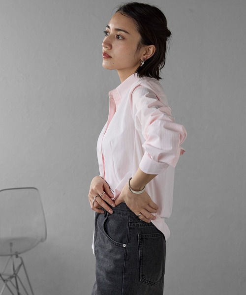 etre pret(エトレプレ)の「シャドーストライプ 長袖レギュラーカラーシャツ(ビジネスシャツ・レディース・ホワイト/ピンク/ブルー・9号/13号/5号/7号/15号/11号)」の10枚目の写真