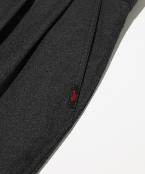 RED KAP（レッドキャップ）の「RED KAP/レッドキャップ 別注 SMU PT-38 SETUP 2TUCK WIDE TR PANTS/リラックスフィット（スラックス・メンズ・ブラック系/チャコール・LARGE/MEDIUM）」の5枚目の写真