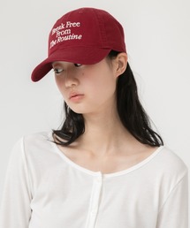 HEILIS（ヘイリス）の「ロゴ刺繍キャップ/韓国 ネイビー ブラウン レッド エンブロイダリー ガーリー スポーティー スポーツミックス ブロケットコア 帽子（キャップ）」