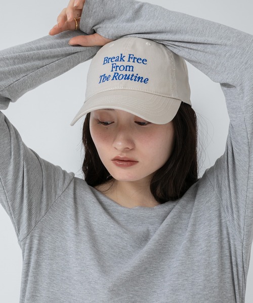 セール】ロゴ刺繍キャップ/韓国 ネイビー ブラウン レッド エンブロイ