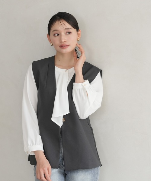 TRUDEA(トルディア)の「マルチファンクション フリルボウタイブラウス【UVカット/防汚加工/ウォッシャブル/防シワ】(シャツ/ブラウス・レディース・ピンクベージュ/ネイビー/ホワイト/ホワイト×ネイビー/ライトグレー・SMALL/MEDIUM/LARGE)」の12枚目の写真