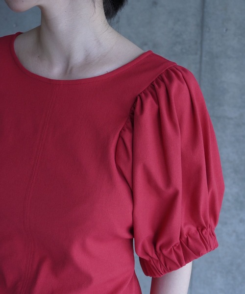 k3&co.(ケイスリーアンドコー)の「BACK OPEN BLOUSE(シャツ/ブラウス・レディース・レッド/チャコール/ベージュ・ONE SIZE)」の8枚目の写真