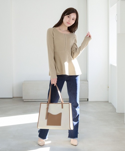 Andemiu（アンデミュウ）の「ラメホックペプラムニット327306（ニット/セーター・レディース・ライトグレー/ネイビー/ベージュ・FREE）」の12枚目の写真