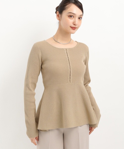 Andemiu（アンデミュウ）の「ラメホックペプラムニット327306（ニット/セーター・レディース・ライトグレー/ネイビー/ベージュ・FREE）」の19枚目の写真