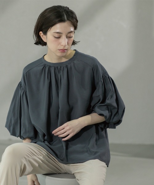 OPAQUE.CLIP(オペークドットクリップ)の「◆バルーンスリーブブラウス【洗濯機洗い可】(シャツ/ブラウス・レディース・チャコールグレー/ブラック/ホワイト/オレンジ系・38/40/42)」の22枚目の写真