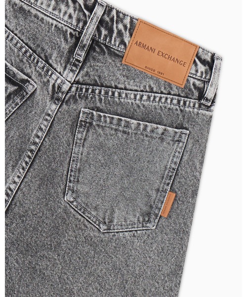 ARMANI EXCHANGE(アルマーニエクスチェンジ)の「【A|X アルマーニ エクスチェンジ】グレーウォッシュ デニムパンツ_J38 RELAXED(デニムパンツ・レディース・グレー・24inch/25inch/26inch/27inch/28inch/29inch)」の5枚目の写真