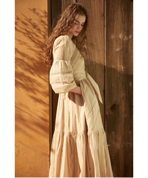 セール】Maisie Belted Lace Dress レジメスウィッチングドレス