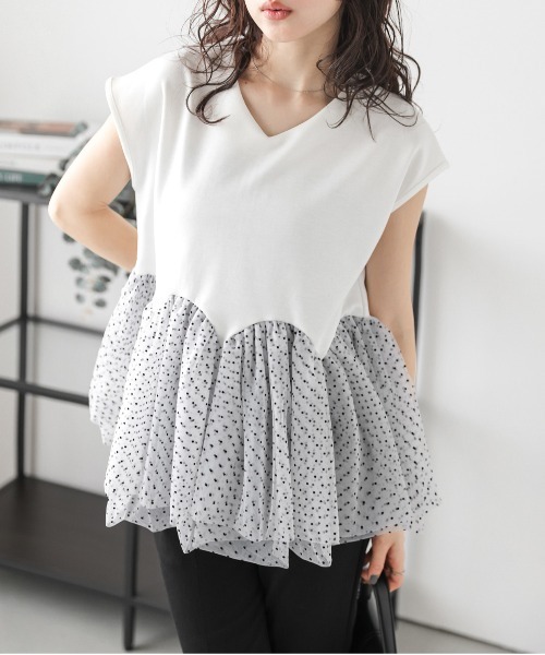 シェリエ sheller ステッチヘムフリルトップス　ドット シェリエ sheller ステッチヘムフリルトップス ドット - メルカリ