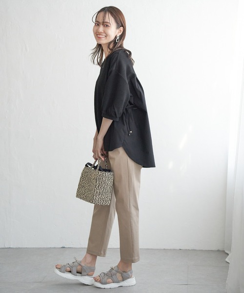 ikka（イッカ）の「異素材切り替えサイドリボンプルオーバー（Tシャツ/カットソー・レディース・ブラック/グリーン系その他/ネイビー/ベージュ・M/L/S）」の12枚目の写真