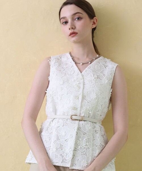 アナイ　3Dレース刺繍ジレ ブラウス　ベスト　レースブラウス セール】3Dレース刺繍ジレ ブラウス（シャツ/ブラウス）｜ANAYI