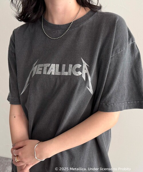 fredy emue(フレディエミュ)の「【GOOD ROCK SPEED/グッドロックスピード】BANDグリッタープリント半袖Tシャツ(Tシャツ/カットソー・レディース・チャコールグレー/ブラック系その他・38)」の13枚目の写真